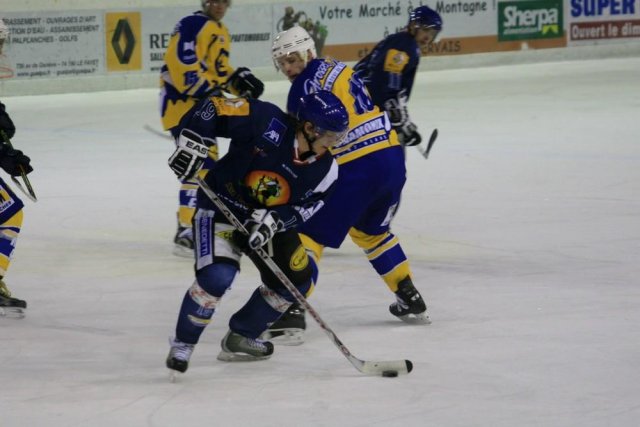 Photo hockey match Mont-Blanc - Chamonix  le 06/12/2008