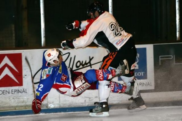 Photo hockey match Epinal  - Tours  le 22/11/2008