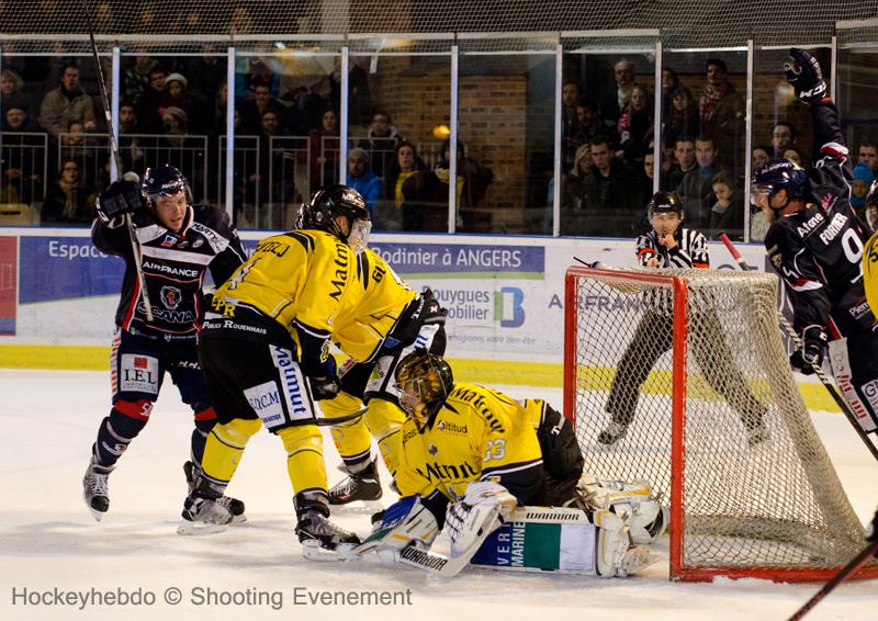 Angers  3 - 4 Rouen