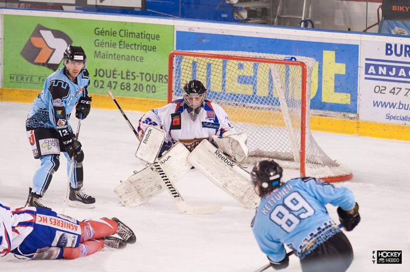 Tours  9 - 2 Asnières