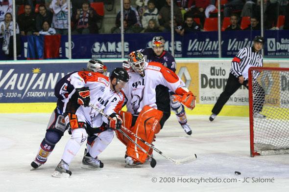 Grenoble  8 - 2 Tours 