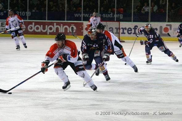 Grenoble  8 - 2 Tours 