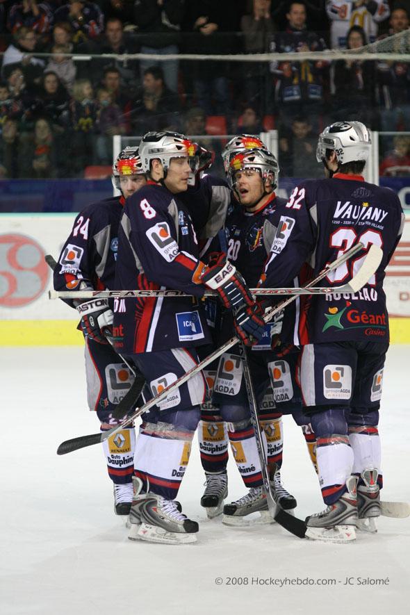 Grenoble  8 - 2 Tours 