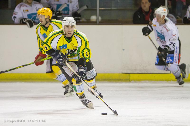 Viry-Châtillon 3 - 1 Colmar