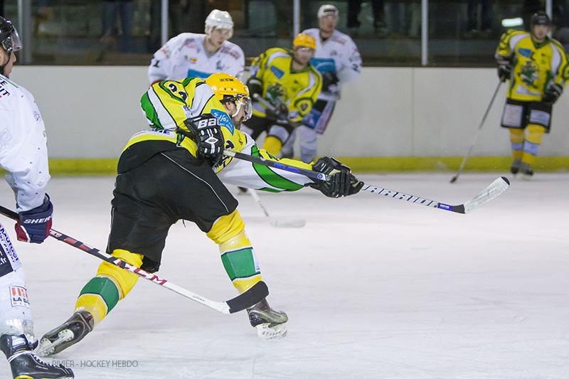 Viry-Châtillon 3 - 1 Colmar