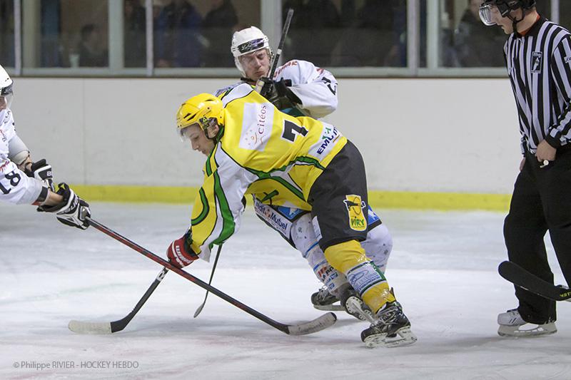 Viry-Châtillon 3 - 1 Colmar