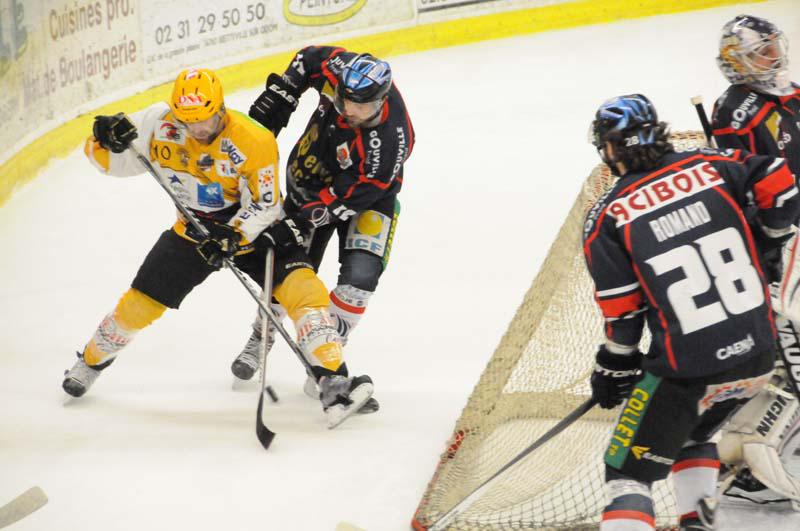 Caen  4 - 3 Strasbourg 