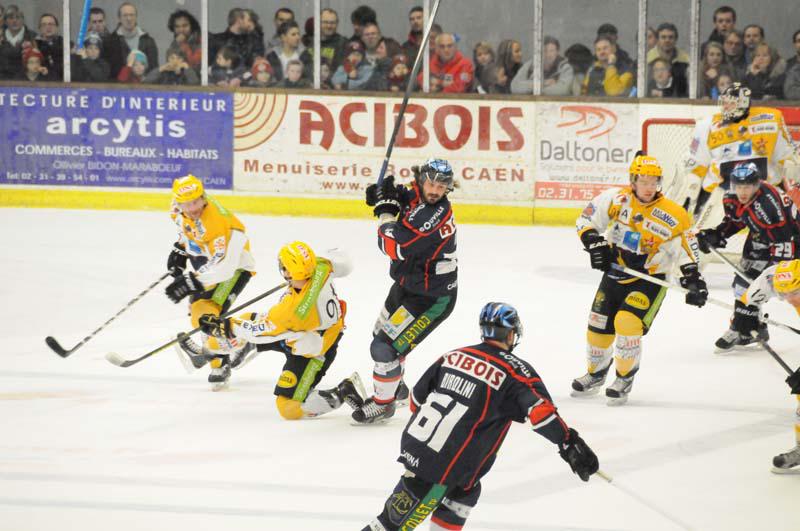 Caen  4 - 3 Strasbourg 