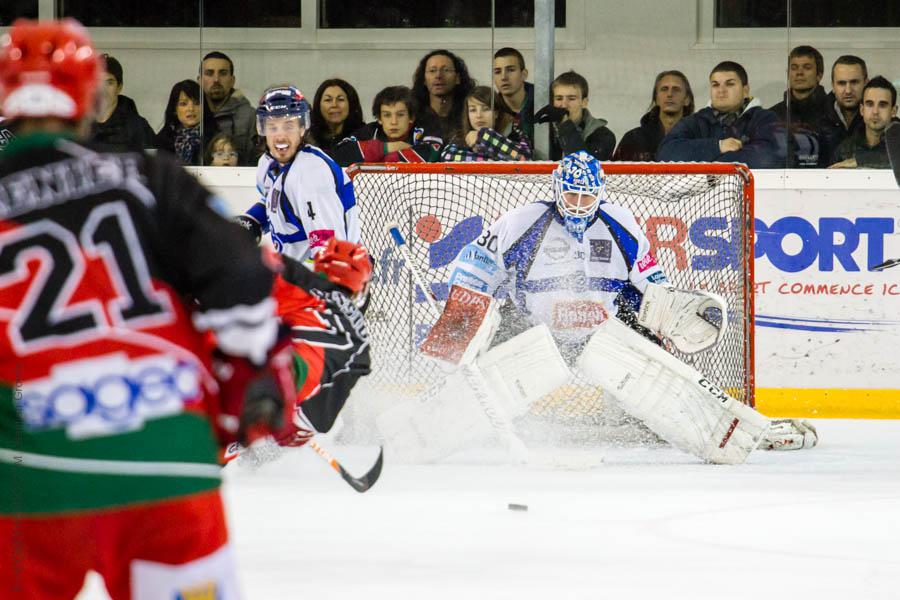 Anglet 5 - 2 Nantes