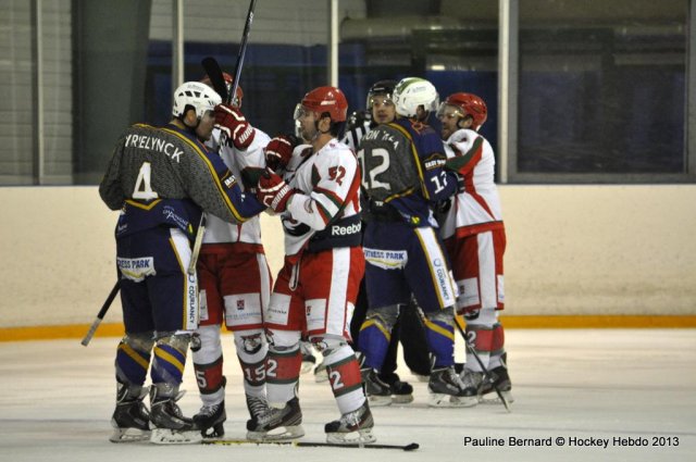 Photo hockey match Reims* - Courbevoie  le 14/12/2013