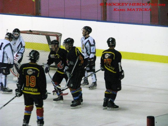 Photo hockey match Besançon - Dammarie-les-Lys le 21/12/2013