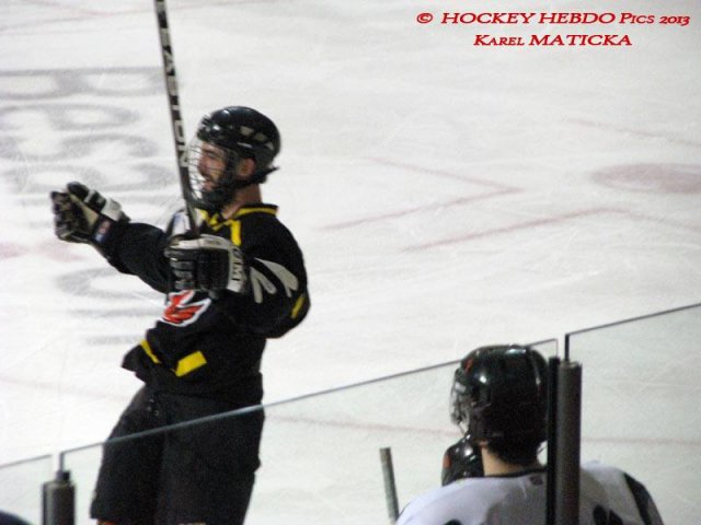 Photo hockey match Besançon - Dammarie-les-Lys le 21/12/2013