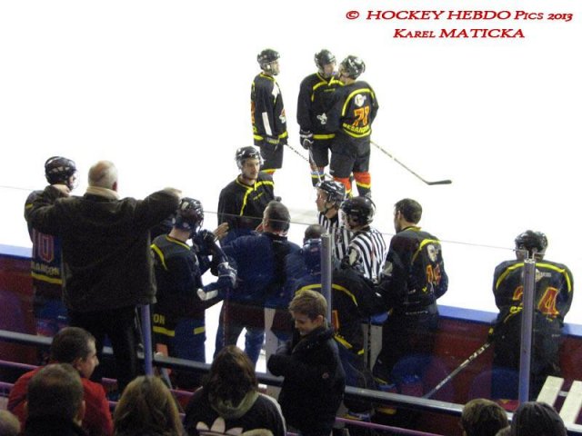Photo hockey match Besançon - Dammarie-les-Lys le 21/12/2013