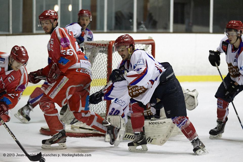 Valence 5 - 3 Asnières