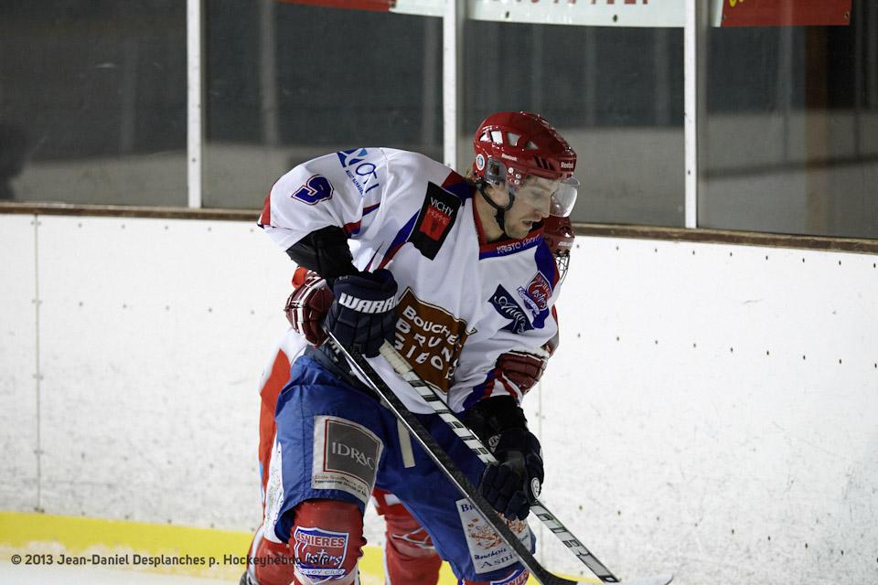 Valence 5 - 3 Asnières