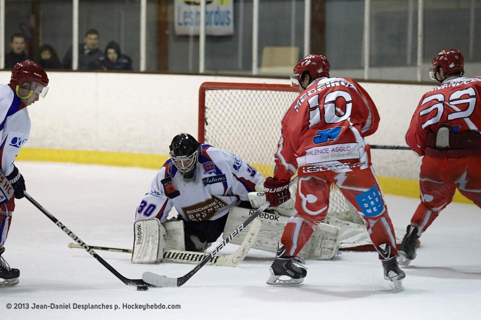Valence 5 - 3 Asnières