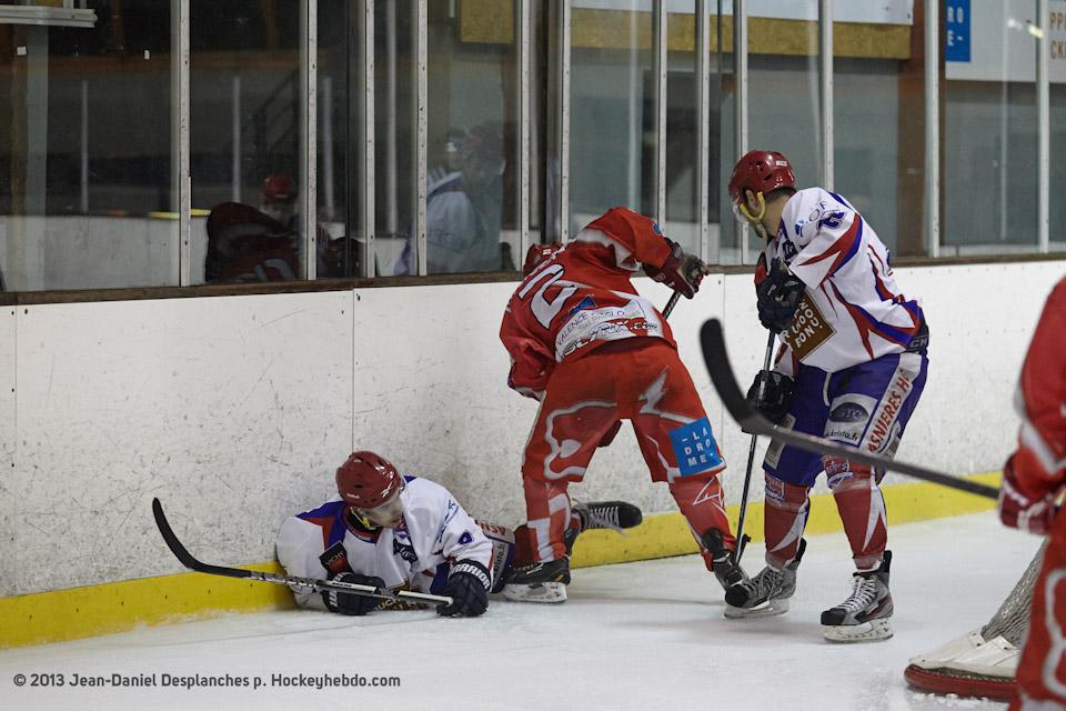 Valence 5 - 3 Asnières
