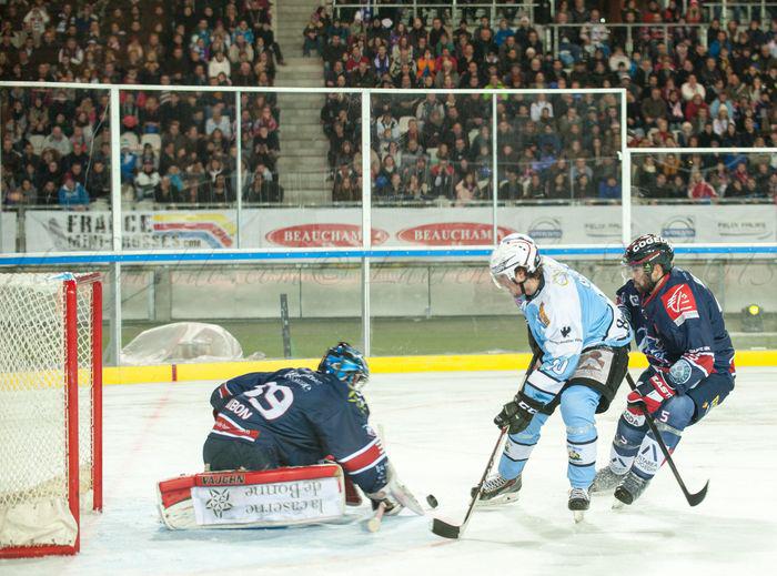 Grenoble  4 - 5 Briançon 