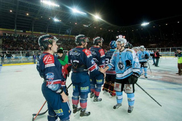 Photo hockey match Grenoble  - Briançon  le 22/12/2013