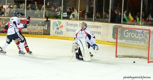 Photo hockey match Briançon  - Angers  le 27/12/2013
