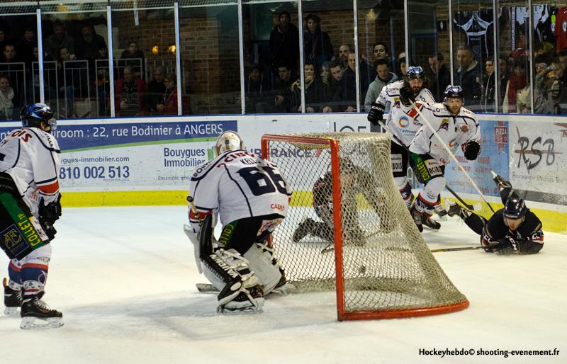 Angers  5 - 3 Caen 