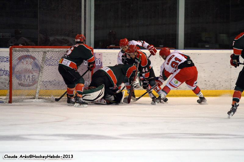 Mont-Blanc 3 - 4 Courbevoie 