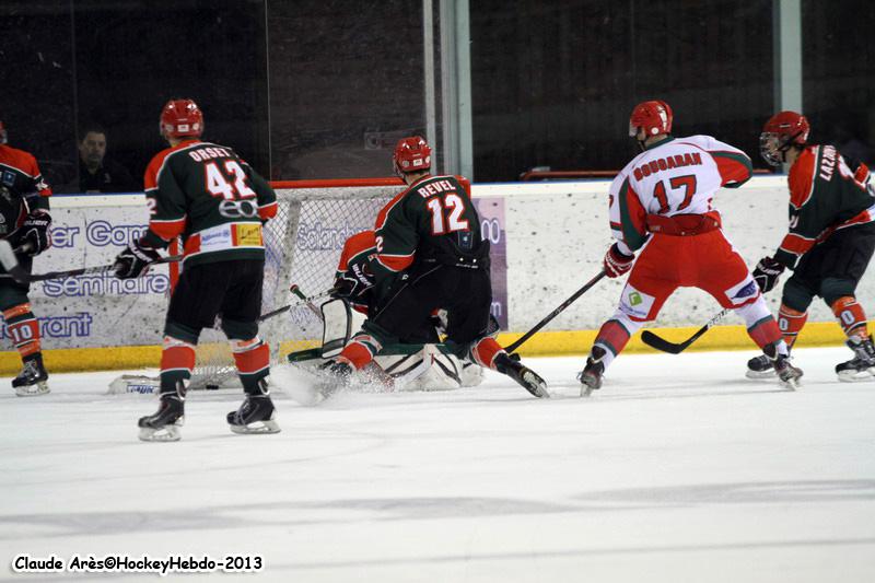 Mont-Blanc 3 - 4 Courbevoie 