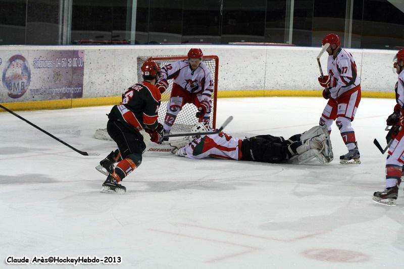 Mont-Blanc 3 - 4 Courbevoie 