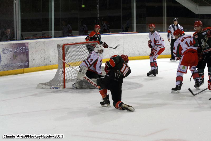 Mont-Blanc 3 - 4 Courbevoie 