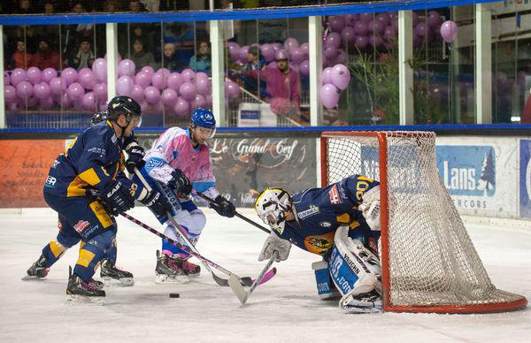 Villard-de-Lans 5 - 1 Chamonix 