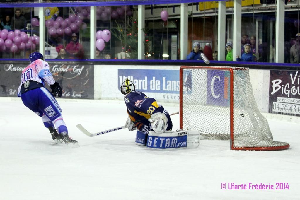 Villard-de-Lans 5 - 1 Chamonix 
