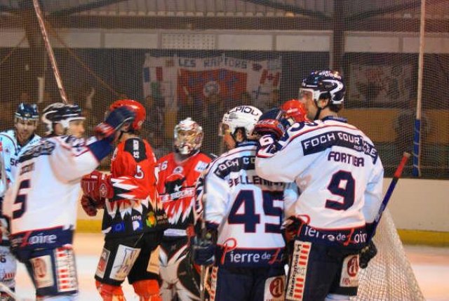 Photo hockey match Neuilly/Marne - Angers  le 06/12/2008