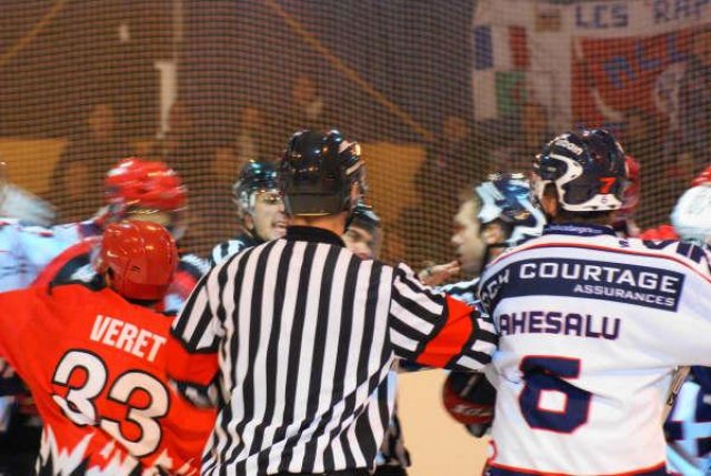Photo hockey match Neuilly/Marne - Angers  le 06/12/2008