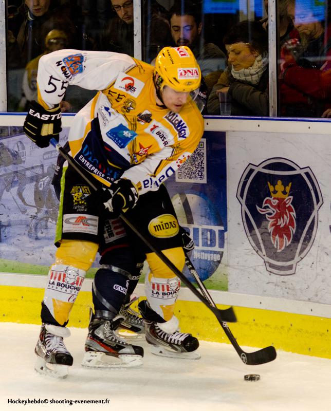 Angers  4 - 2 Strasbourg 