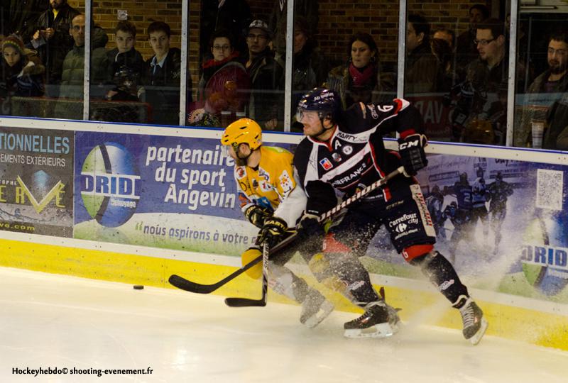 Angers  4 - 2 Strasbourg 