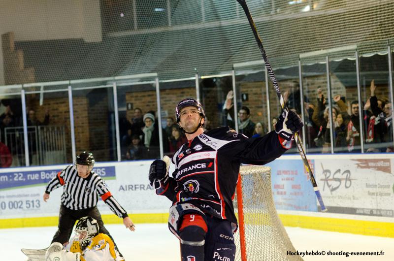 Angers  4 - 2 Strasbourg 