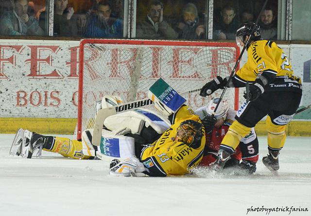 Briançon  2 - 4 Rouen