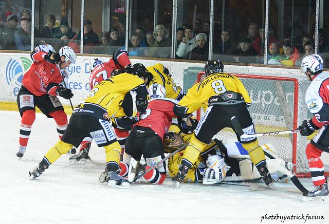 Briançon  2 - 4 Rouen