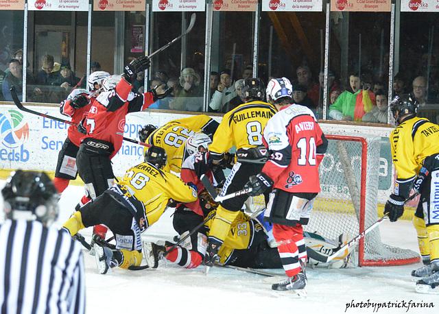 Briançon  2 - 4 Rouen