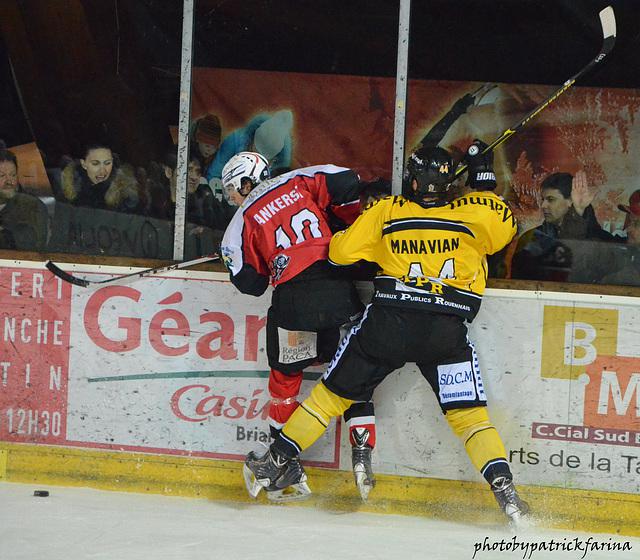 Briançon  2 - 4 Rouen