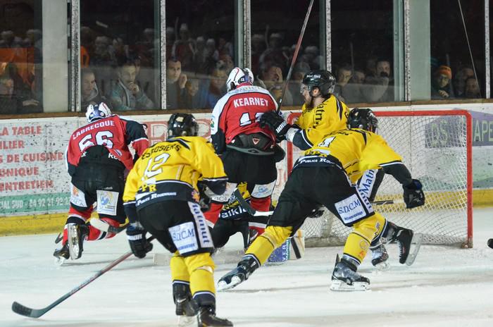 Briançon  2 - 4 Rouen