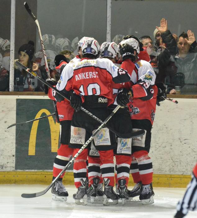 Briançon  2 - 4 Rouen