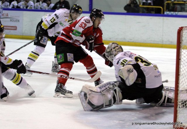 Photo hockey reportage Conti Cup : Donetsk évite le piège