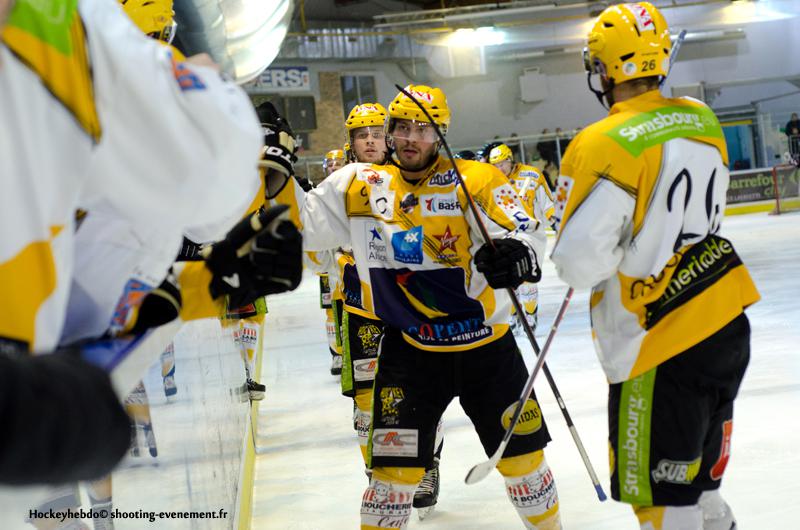Angers  5 - 3 Strasbourg 