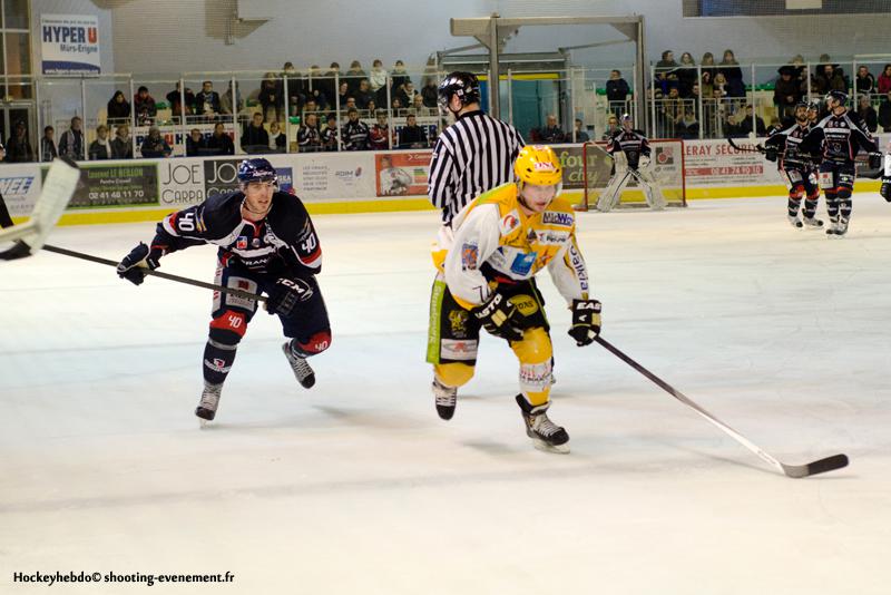 Angers  5 - 3 Strasbourg 