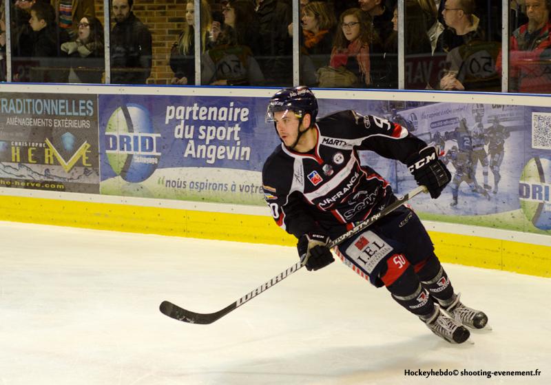 Angers  5 - 3 Strasbourg 