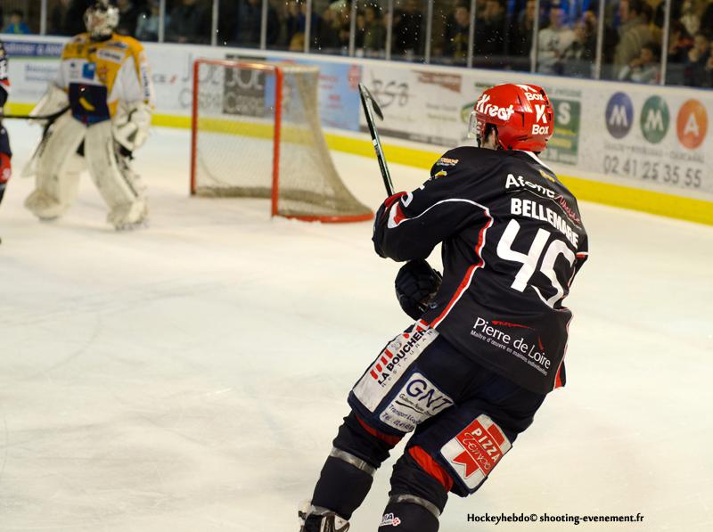 Angers  5 - 3 Strasbourg 