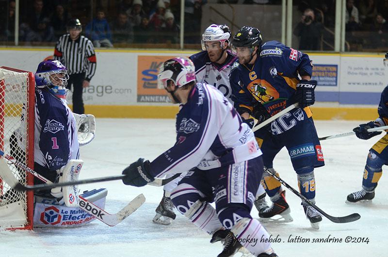 Chamonix  2 - 4 Epinal 