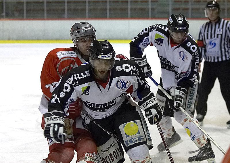 Annecy 1 - 5 Caen 