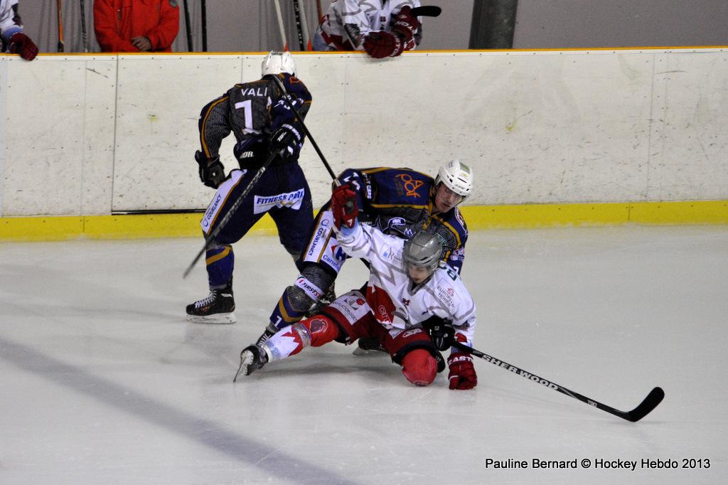 Reims 4 - 3 Annecy